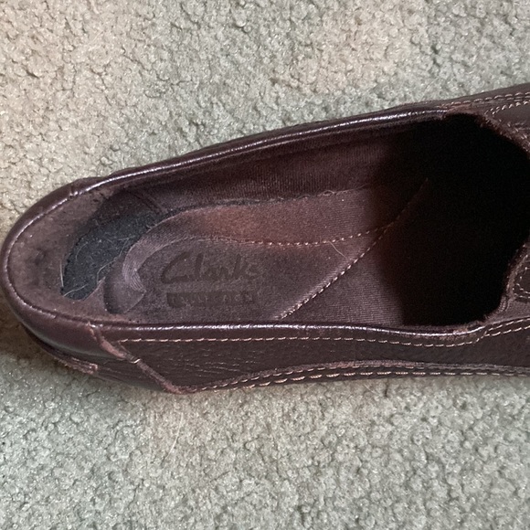Clarks - Picture 3 of 4